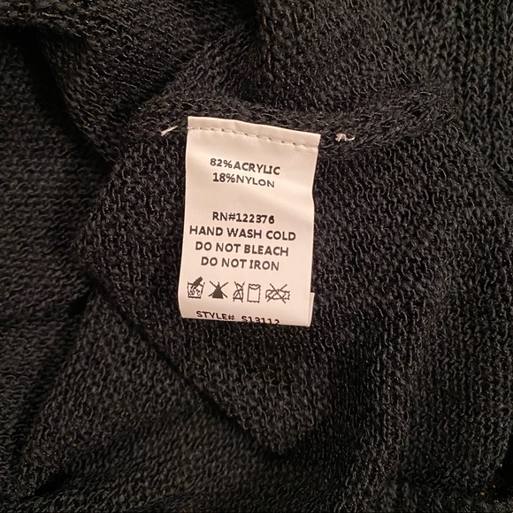 Cropped sweater - Picture 3 of 3